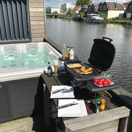 Apartment Houseboat, Near Amsterdam, Jacuzzi, Private *